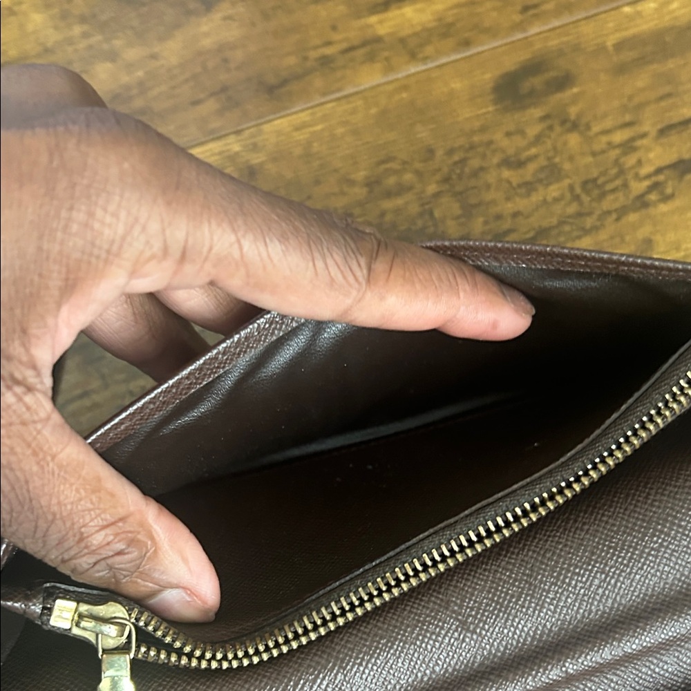Louis Vuitton Damier Ebene Wallet - Picture 8 of 17